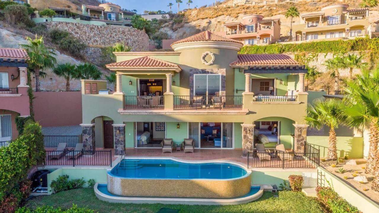 Exclusive Real Estate in Viva Cabo