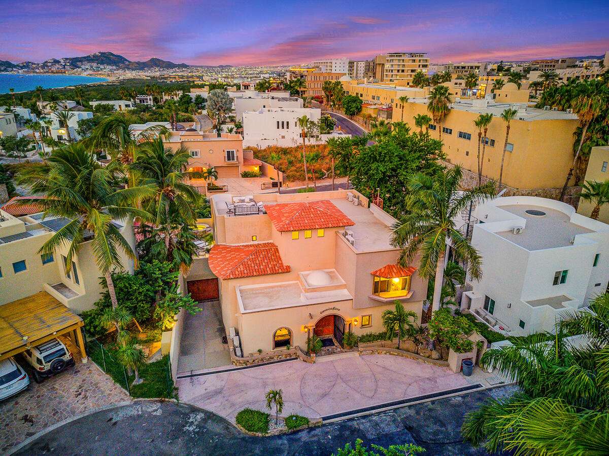 Los Cabos Residencial La Jolla Casa Tigre is located in La Jolla, a well-positioned community offering convenient access to San JosΓ© del Cabo and the corridor. This house has ocean for sale