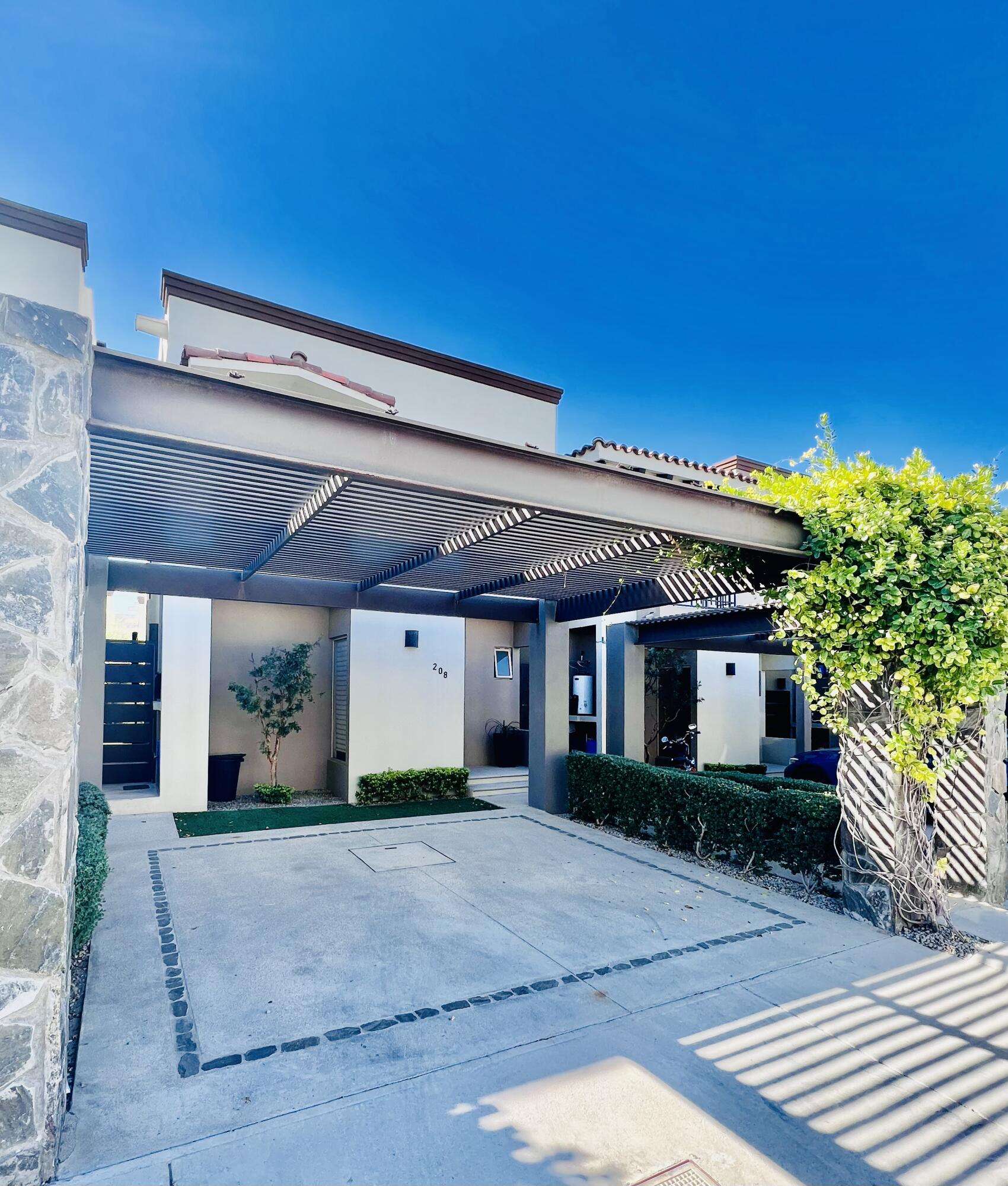 Los Cabos Magisterial Located in a residential area with excellent appreciation and high rental demand, this duplex is an outstanding opportunity for investors or buyers looking to build equity through light renovations. Both apartments are included in the sale as one deeded property. The neighborhood continues to grow in popularity due to its strategic location and accessibility, making this property an attractive option for rental income or long-term investment. Ubicado en una zona residencial de excelente plusvalΓa y alta demanda de rentas, este dΓΊplex representa una magnΓfica oportunidad para inversionistas o compradores interesados en generar patrimonio mediante remodelaciones ligeras. Ambos departamentos estΓ‘n incluidos en la venta como una sola propiedad escriturada. La colonia continΓΊa aumentando su popularidad gracias a su ubicaciΓ³n estratΓ©gica y accesibilidad, convirtiendo esta propiedad en una excelente opciΓ³n para generar ingresos por renta o inversiΓ³n a largo plazo. for sale