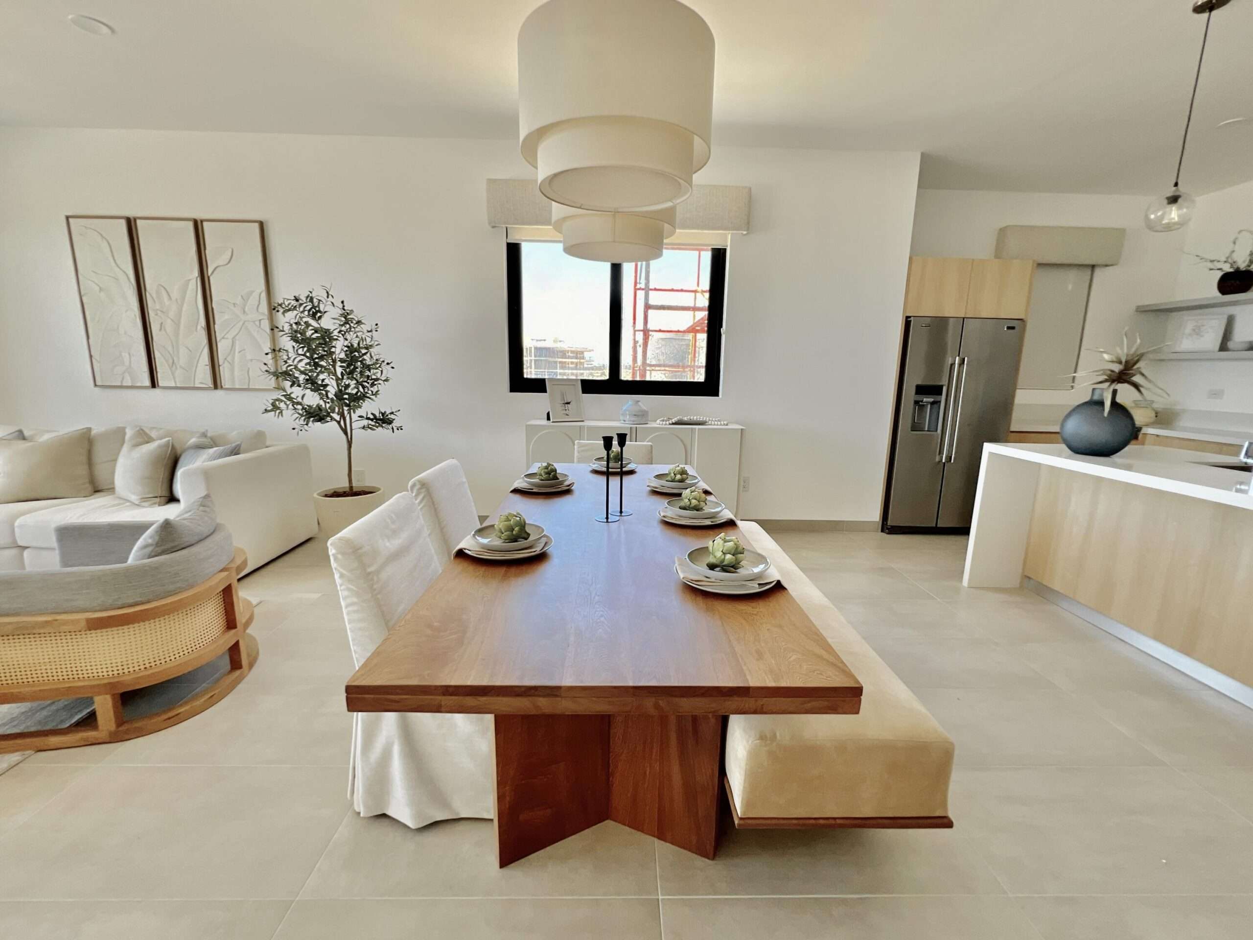 Los Cabos Cabo Costa This two-bedroom penthouse at Cabo Costa in Cabo San Lucas offers a well-balanced blend of modern design, elevated for sale