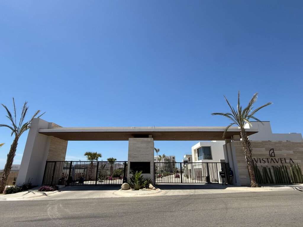 Los Cabos Vista Vela First, this unit is a superior unit! The developers kitchen was removed and majorly upgraded version installed! Most condos won't compare, for sure! The 3 bdrm, 3 bath condo is an incredible option awesome, unblockable – 4 Av. Paseo del Sol No.4, Cabo Corridor, BS