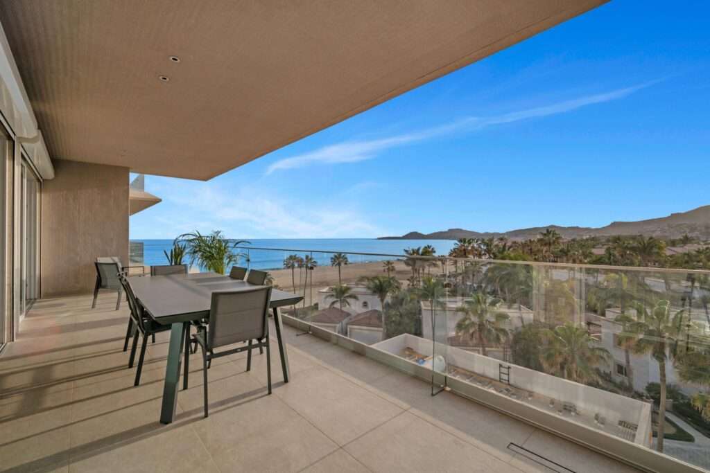 Los Cabos Idaho Condos Bright, spacious 2-bed, 2-bath condo, freshly updated with paint, updated cabinets, and quartz countertops. This stylish, move-in-ready home features a private patio just steps from a beautifully landscaped pool, plus access to the shared rooftop terrace with sweeping ocean – 406 Bahia de las Palmas, San Jose del Cabo, BS