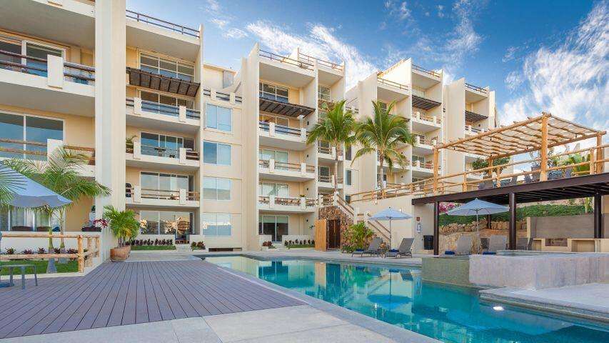 Los Cabos Duara This property has amenities such as: Swimming pool, gym, game room, mini golf, basketball courts, children's play area and a common meeting room.Direct Developer Financing in US Dollars: Term: Up to 60 months. Fixed annual interest rate: 9% or 18 months interest-free.Simple and fast process. --------------------------------------------------------Financiamiento Directo del Desarrollador en Pesos Mexicanos: Plazo: Hasta 60 meses. Tasa de interΓ©s anual fija: 12% o 18 meses sin intereses.Proceso sencillo y rΓ‘pido. for sale