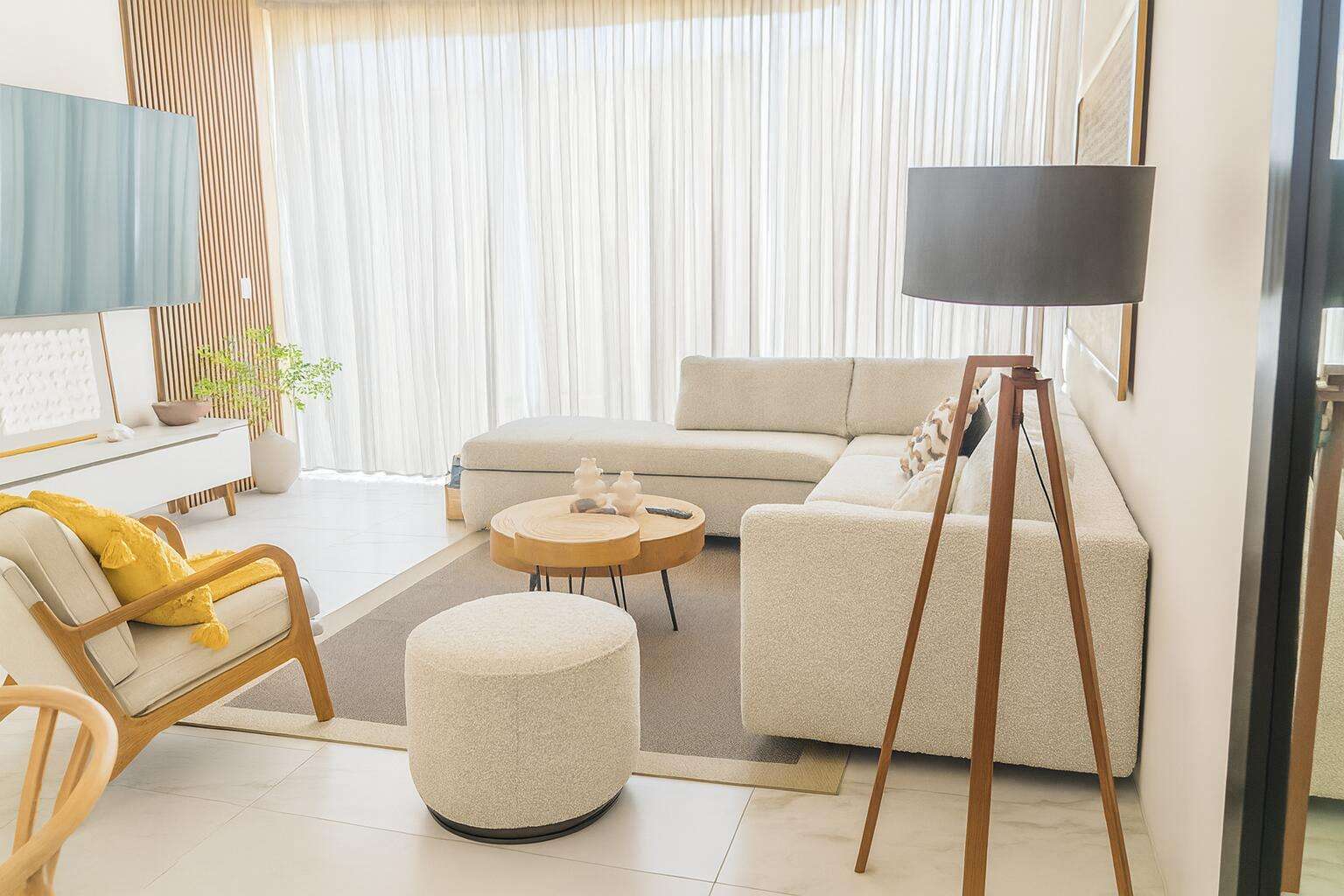 Los Cabos Cabo Costa This two-bedroom penthouse at Cabo Costa in Cabo San Lucas offers a well-balanced blend of modern design, elevated for sale