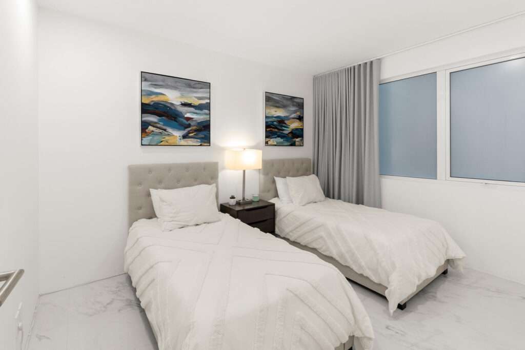 Los Cabos Marea Los Cabos Amazing 2 bedroom, 1.5 bath in the heart of Cabo, walking distance to the main beach and marina. All you need at a few steps. Great rental income property. – Ave Pescador, Cabo San Lucas, BS