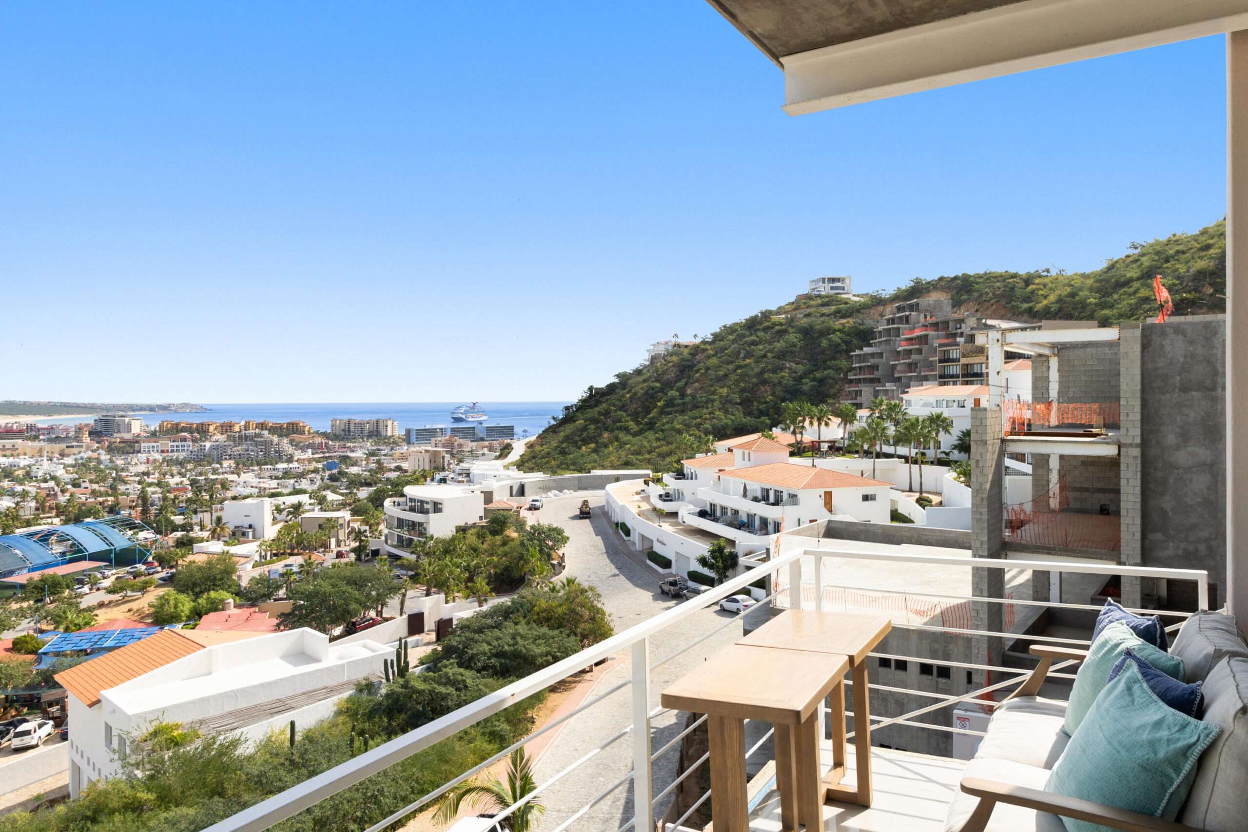 Los Cabos Maroma Los Cabos Boutique development located in El Tezal ( behind Santa Carmela Market), one of the fastest-growing and most desirable areas in Cabo San Lucas. This exclusive project offers only 8 units, with just 2 condos per floor, ensuring privacy and comfort.Each unit features:2 bedrooms,2 full bathrooms + 1 half bath, Open-concept kitchen, living, and dining area.Ocean for sale