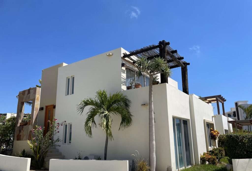 Los Cabos Camino Del Mar A unique opportunity to acquire a furnished home with 3 bedrooms, 2 and a ½ baths, 2 car garage, patio, and a rooftop with ocean, mountain and golf course – C7 lot Ocho(8), Cabo Corridor, BS