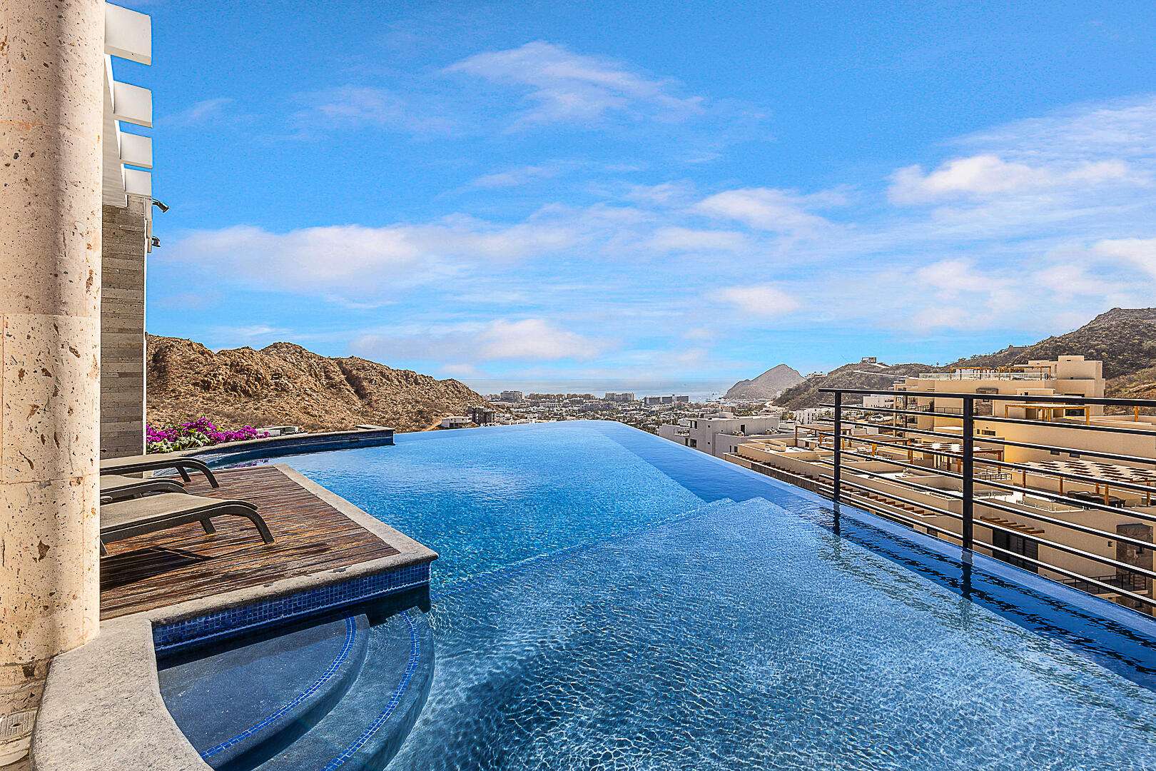 Los Cabos Duara This property has amenities such as: Swimming pool, gym, game room, mini golf, basketball courts, children's play area and a common meeting room.Direct Developer Financing in US Dollars: Term: Up to 60 months. Fixed annual interest rate: 9% or 18 months interest-free.Simple and fast process. --------------------------------------------------------Financiamiento Directo del Desarrollador en Pesos Mexicanos: Plazo: Hasta 60 meses. Tasa de interΓ©s anual fija: 12% o 18 meses sin intereses.Proceso sencillo y rΓ‘pido. for sale