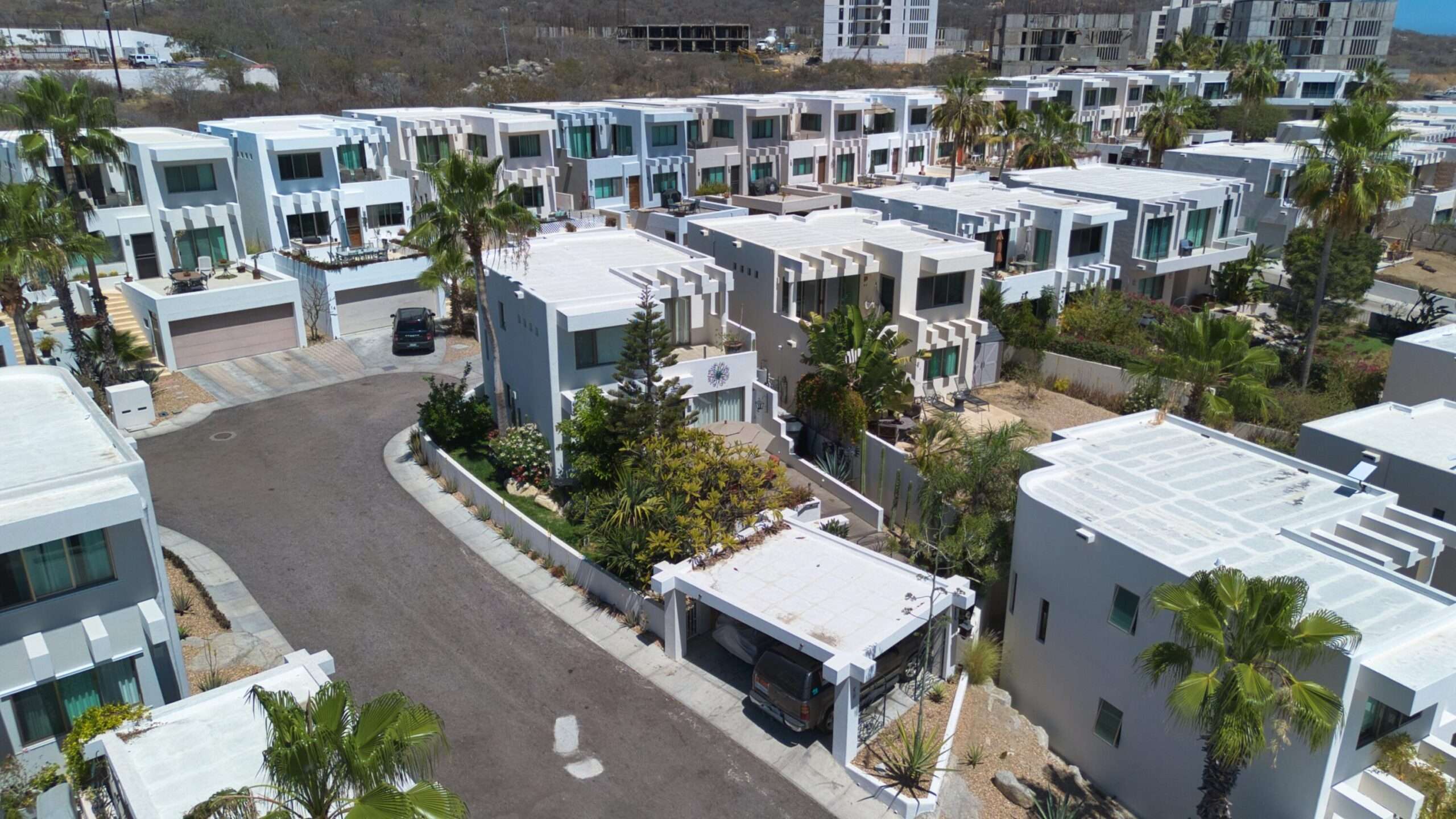 Los Cabos Vistana Spacious, clean, and comfortable home located in Vistana Del Cabo community. This well designed property features 3 bedrooms and 2 bathrooms on the main floor, offering privacy and convenience for everyday living.The second level offers a bright open-concept layout that seamlessly connects the living room, family (day) room, dining area, kitchen, and a full bathroom perfect for entertaining or relaxing with family.Enjoy access to a rooftop terrace with stunning 360 degree for sale