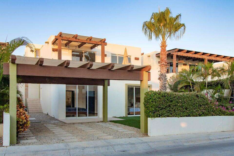 Los Cabos Privanzas Price improvement! This fabulous family home is back on the market in the much sought after area of Privanzas in El Tezal. With a pool, tennis courts and racketball facilities, a communal gym and a kiddy park for the community. This home has been renovated. It has been recently waterproofed and has hurricane shutters for your protection. For your convenience there is a new plaza built just outside, steps away from a pizza and a drink. A perfect family home in El Tezal. Come and see it today. for sale