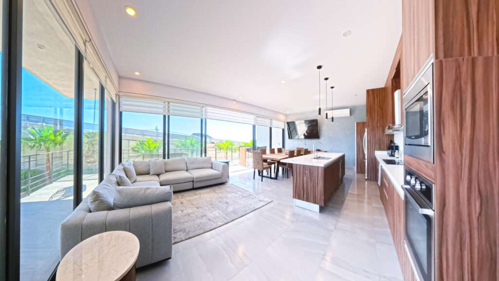 Los Cabos Solaria Experience one of the most desirable ground-floor units in Solaria, one of El Tezal's premier developments.Unit D103 offers a rare combination of an ocean – Lote 01 Manzana 07, Cabo Corridor, BS