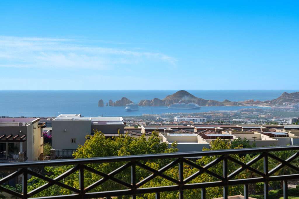 Los Cabos Duara This property has amenities such as: Swimming pool, gym, game room, mini golf, basketball courts, children's play area and a common meeting room.Direct Developer Financing in US Dollars: Term: Up to 60 months. Fixed annual interest rate: 9% or 18 months interest-free.Simple and fast process. --------------------------------------------------------Financiamiento Directo del Desarrollador en Pesos Mexicanos: Plazo: Hasta 60 meses. Tasa de interés anual fija: 12% o 18 meses sin intereses.Proceso sencillo y rápido. – MAR DE CORTES, Cabo Corridor, BS