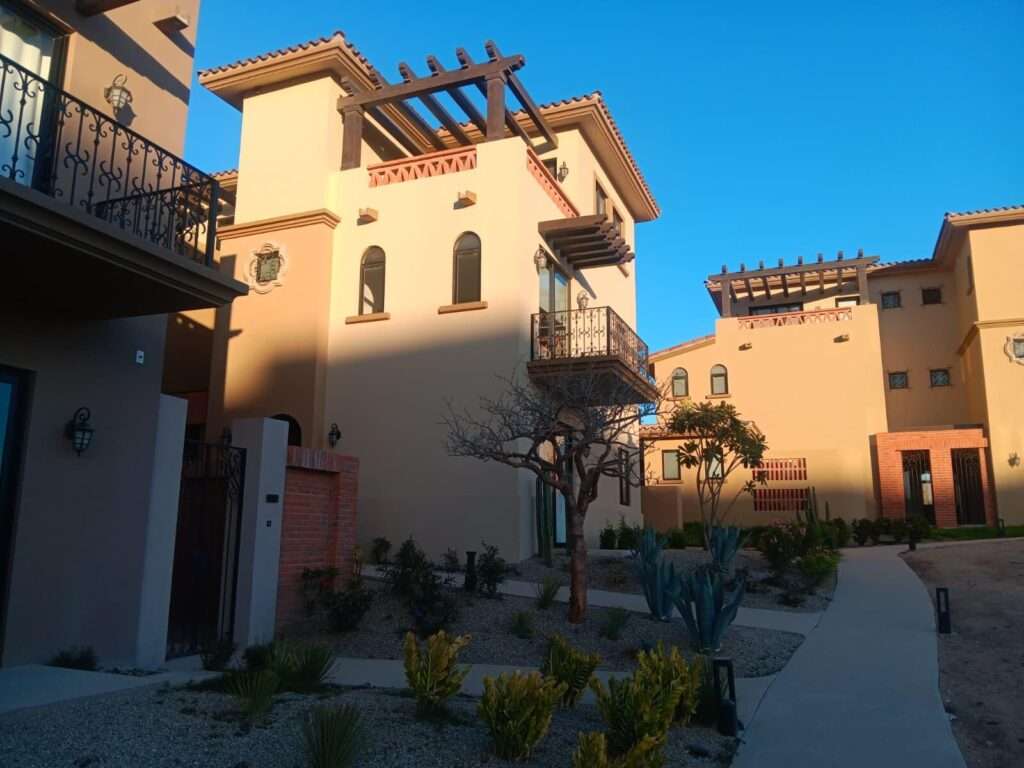 Los Cabos Brisas Del Tezal Ready for delivery! Brisas del Tezal second-floor condo featuring 2 bedrooms and 2 bathrooms in an exclusive low-density community of 36 units across two 4-story elevator buildings. Located minutes from Medano Beach and downtown Cabo. Showcases excellent construction quality and craftsmanship from the developer, including parota wood carpentry and a large, solid front door. Features large-format tile flooring throughout, spacious balcony, granite countertops and backsplash in the kitchen, bathrooms with marble showers to the ceiling, wall-to-wall closets, and a laundry room with space for side-by-side washer and dryer, plus manual washing area and storage. Equipped with 1-ton A/C mini-splits in each bedroom and two in the living area.Enjoy ocean, city, mountain, and sunset – PH Mavila Quivira, Pacific, Pacific, BS