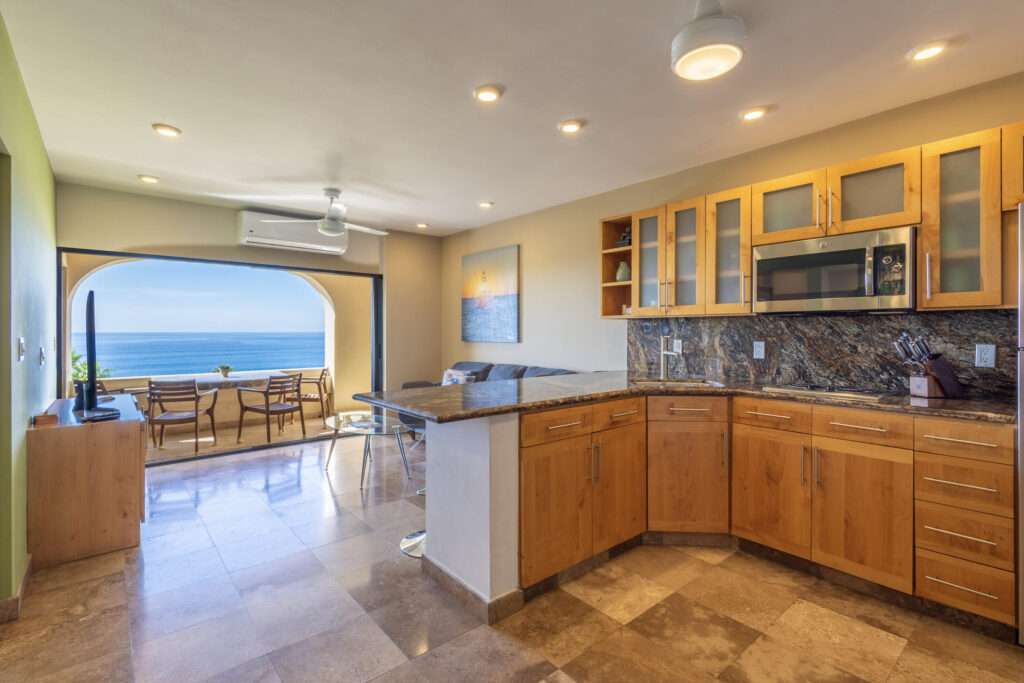 Los Cabos Hd Iii PRICED TO SELL!Featuring stunning 2-bedroom, 2-bathroom condo, located in the heart of Cabo San Lucas, offering excellent investment value and more than just a place to live; it's your own piece of paradise.Bright and comfortable, the condo is on the 3rd floor and includes a well-equipped kitchen, completely furnished interiors, 1 assigned parking space, and elevator access. Enjoy beautiful marina – Plaza Calafia, Cabo Corridor, Cabo Corridor, BS