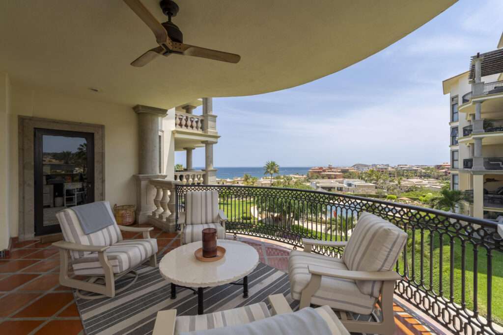 Los Cabos Lumaria Lumaria is a tranquil, secure, and comfortable resort-style development comprised of three contemporary towers with stunning – Puerta del Sol, Cabo Corridor, Cabo Corridor, BS