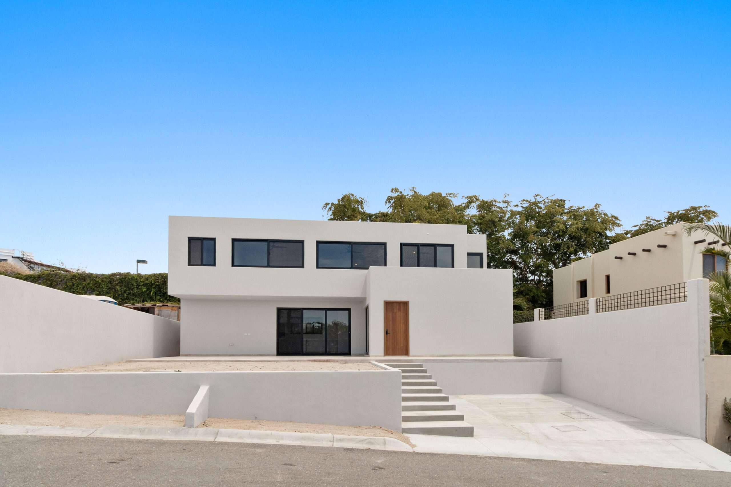 Los Cabos Rancho Par-El Cielito Hot sale! Priced to sell Modern Tuscan Townhome in El CielitoLocated atop Rancho ParaΓso, this beautiful 3 bedroom, 3 bathroom corner unit offers privacy, and tranquility. Enjoy stunning ocean for sale