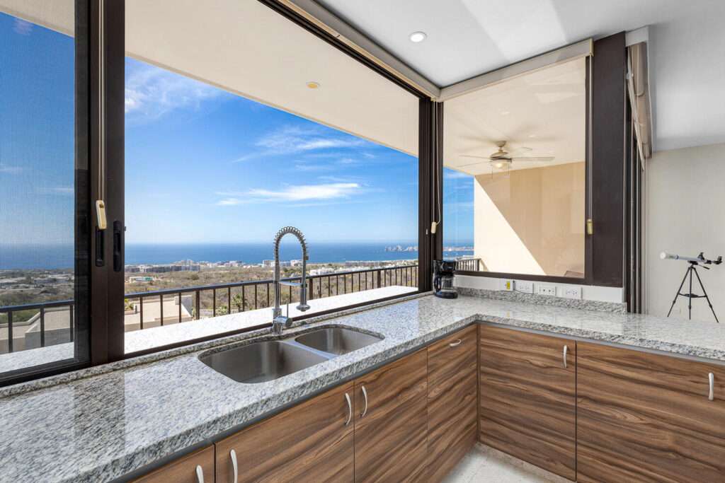 Los Cabos Cora MODEL UNIT ¡¡797.30m² !!, Discover a truly unique home. This one-of-a-kind condominium stands out with its exceptional design and a completely different layout from the rest of the development, offering the feeling of living in a standalone house. Enjoy 521m² of private garden!! a spacious, versatile area full of possibilities to create the home you've always dreamed of, with the comfort and privacy you deserve. – Solaria Penthouse, Cabo Corridor, BS