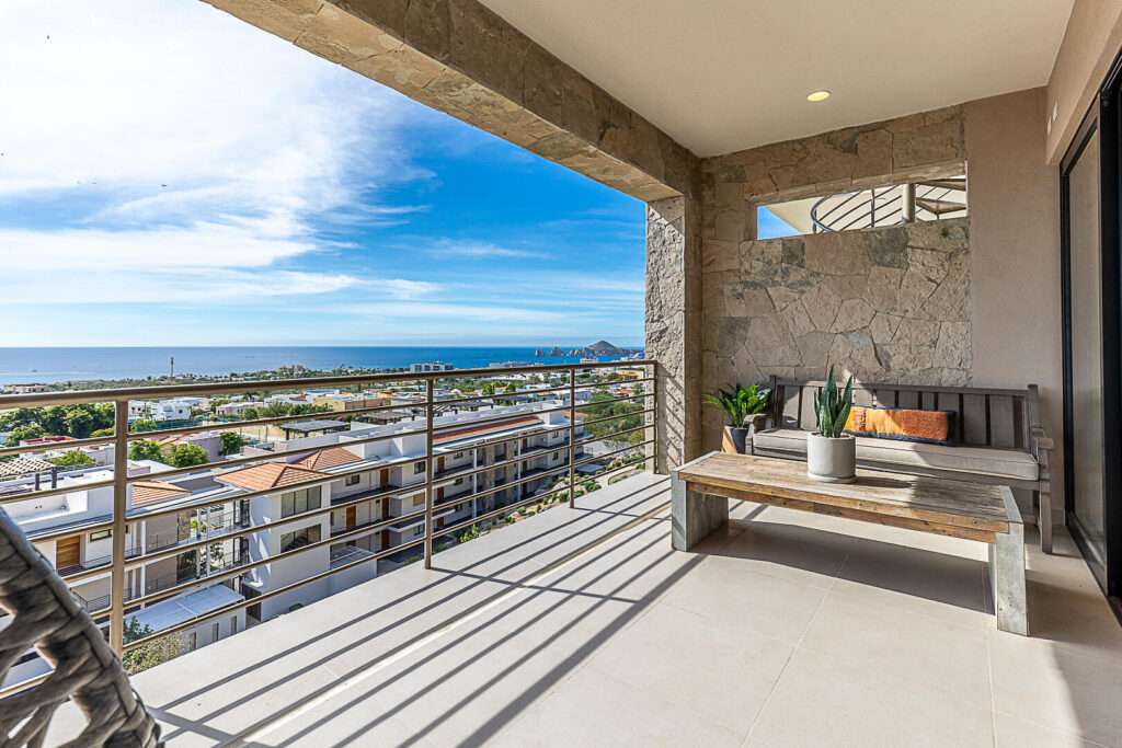 Los Cabos Casa Nima The crown jewel of Casa Nima, this extraordinary penthouse is the only one on its floor, offering absolute privacy with private elevator access and no neighboring units. Designed entirely on one level, it features 4 bedrooms and 4 full bathrooms, where refined living meets effortless flow.The open-concept living area extends onto a generous terrace, framing breathtaking – Turnkey Penthouse, Cabo Corridor, BS
